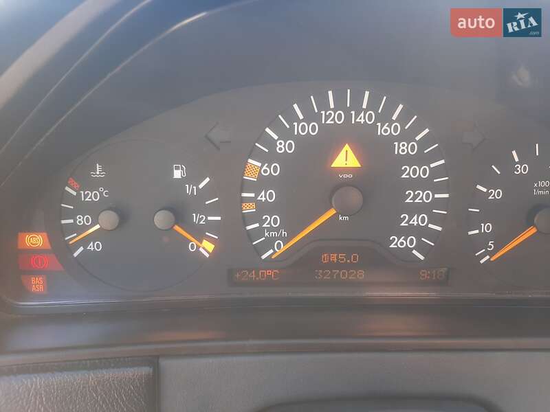 Седан Mercedes-Benz E-Class 1997 в Чорткове