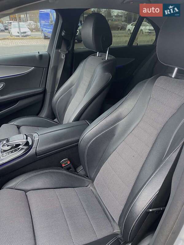 Седан Mercedes-Benz E-Class 2016 в Дніпрі