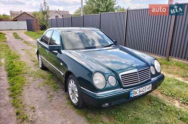 Седан Mercedes-Benz E-Class 1996 в 