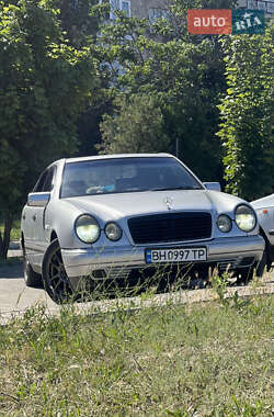 Седан Mercedes-Benz E-Class 1996 в 