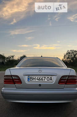 Седан Mercedes-Benz E-Class 2001 в Ізмаїлі