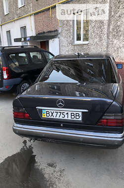 Седан Mercedes-Benz E-Class 1994 в Хмельницькому