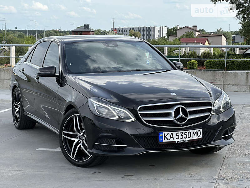 Седан Mercedes-Benz E-Class 2015 в Киеве