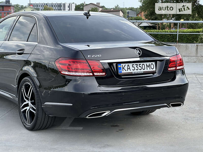 Седан Mercedes-Benz E-Class 2015 в Киеве