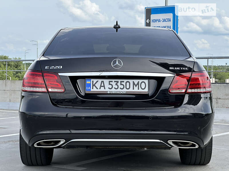 Седан Mercedes-Benz E-Class 2015 в Киеве