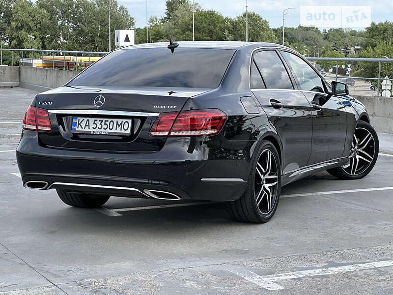 Седан Mercedes-Benz E-Class 2015 в Киеве