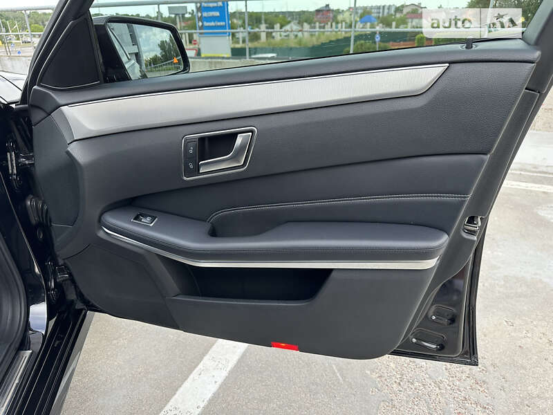 Седан Mercedes-Benz E-Class 2015 в Киеве