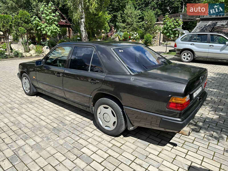 Седан Mercedes-Benz E-Class 1989 в Дунаевцах
