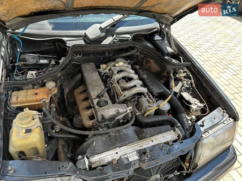 Седан Mercedes-Benz E-Class 1989 в Дунаевцах