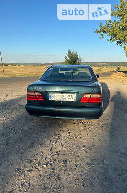 Седан Mercedes-Benz E-Class 2000 в Одесі