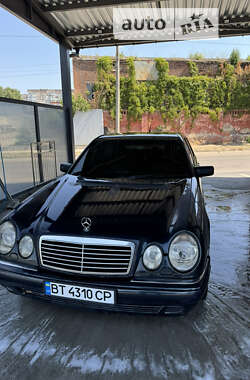 Седан Mercedes-Benz E-Class 1998 в Кропивницькому