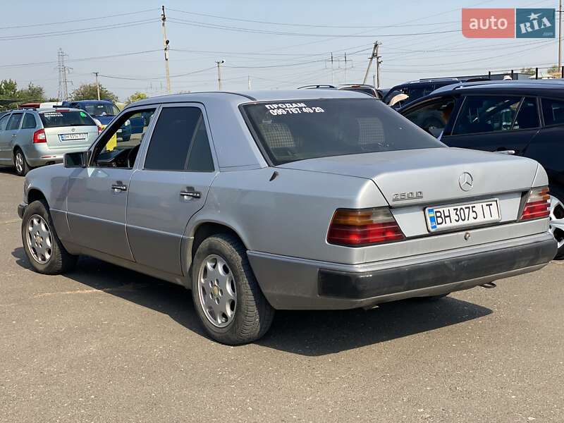 Седан Mercedes-Benz E-Class 1992 в Одесі