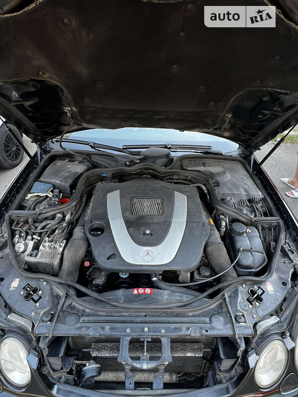 Седан Mercedes-Benz E-Class 2005 в Києві