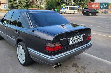 Седан Mercedes-Benz E-Class 1994 в 