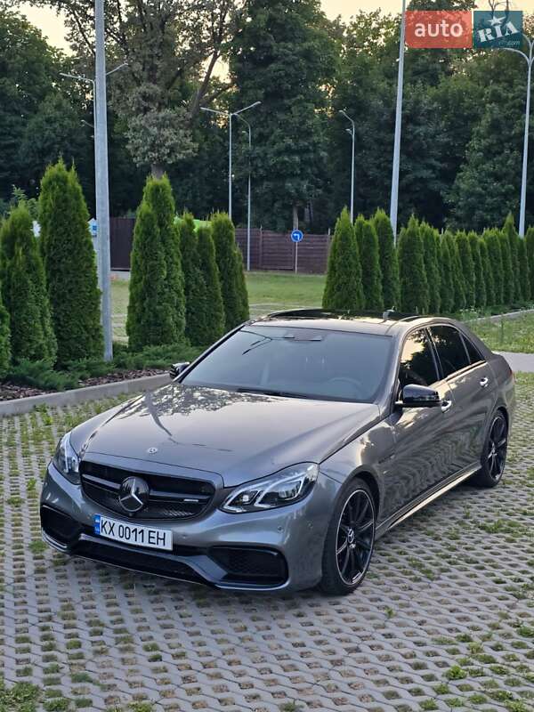 Седан Mercedes-Benz E-Class 2016 в Харкові