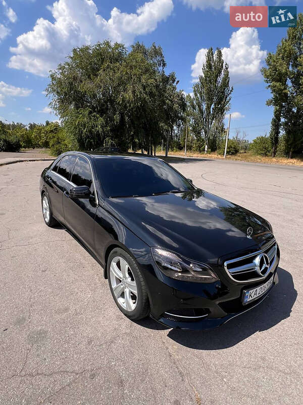 Седан Mercedes-Benz E-Class 2014 в Кривом Роге