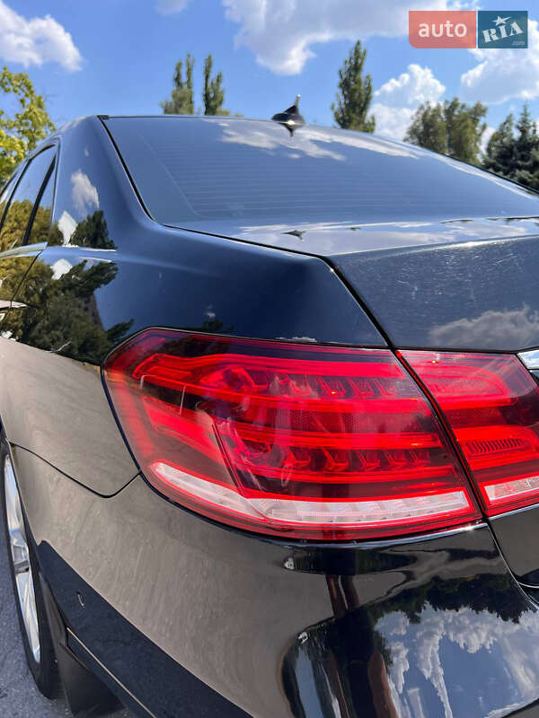 Седан Mercedes-Benz E-Class 2014 в Кривом Роге