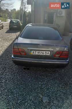 Седан Mercedes-Benz E-Class 1998 в 