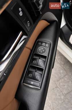 Купе Mercedes-Benz E-Class 2012 в 