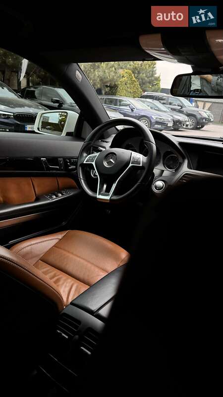 Купе Mercedes-Benz E-Class 2012 в Львове