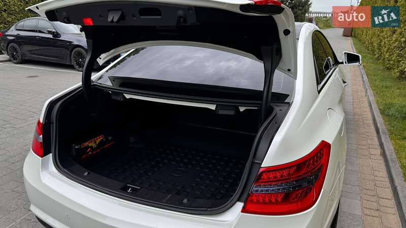 Купе Mercedes-Benz E-Class 2012 в Львове