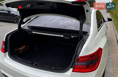 Купе Mercedes-Benz E-Class 2012 в 