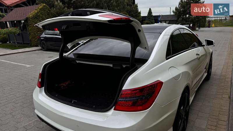 Купе Mercedes-Benz E-Class 2012 в Львове