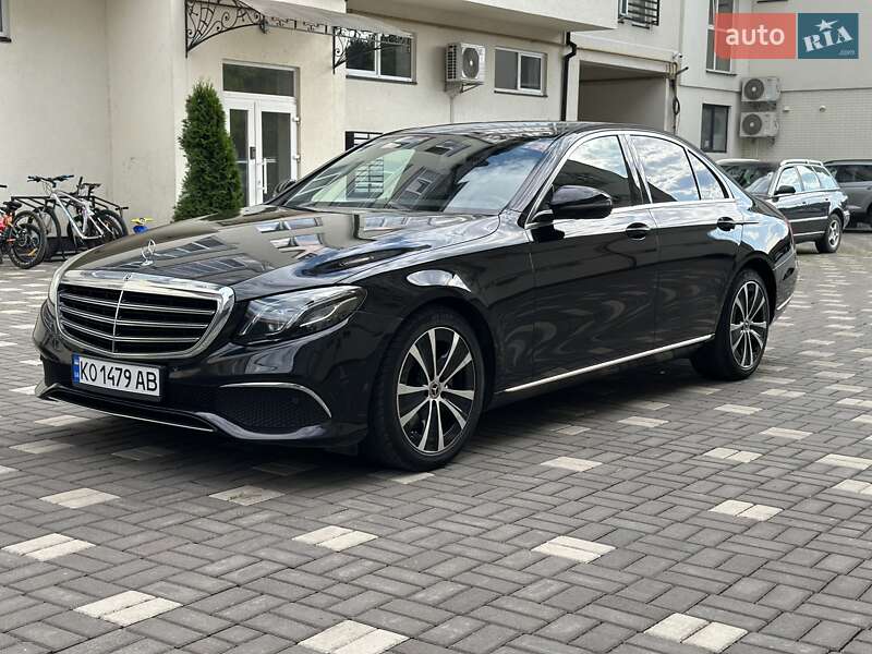 Седан Mercedes-Benz E-Class 2018 в Сваляві