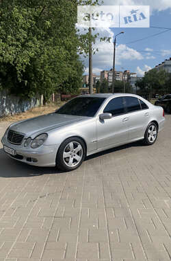 Седан Mercedes-Benz E-Class 2003 в Черкассах