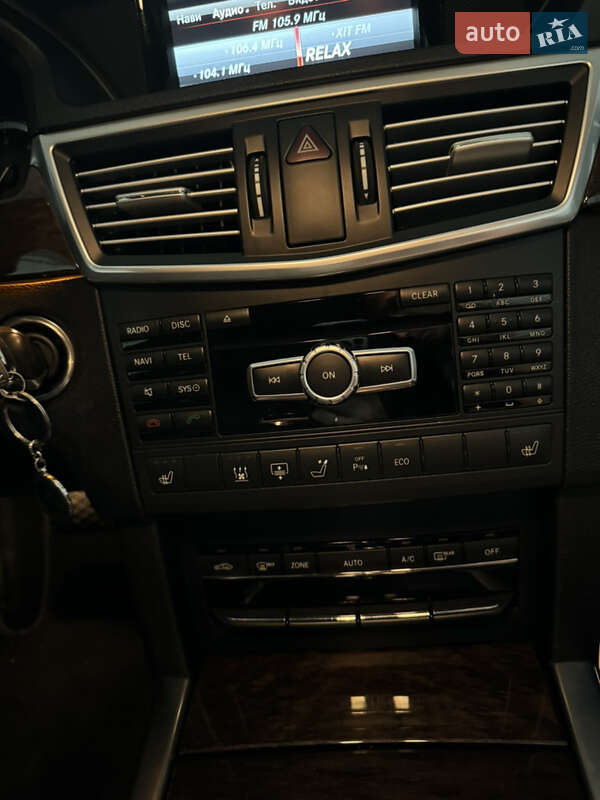 Седан Mercedes-Benz E-Class 2012 в Вінниці