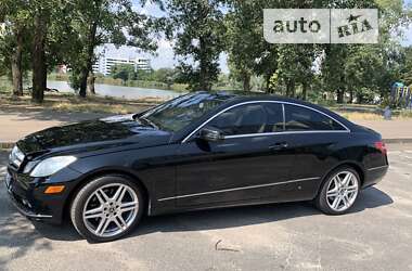 Купе Mercedes-Benz E-Class 2010 в Киеве