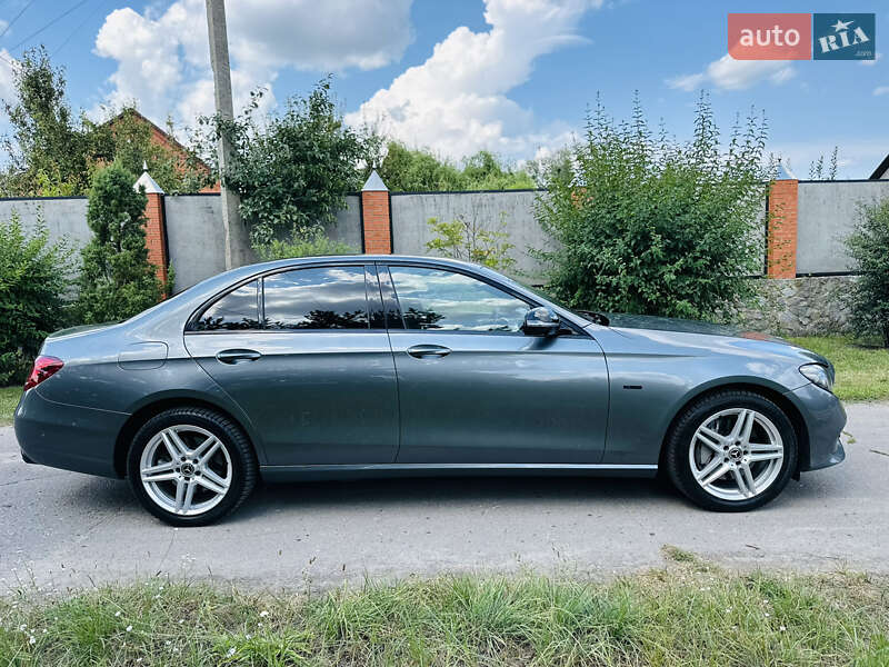 Седан Mercedes-Benz E-Class 2019 в Лохвице