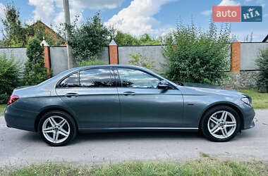 Седан Mercedes-Benz E-Class 2019 в 