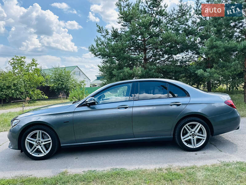 Седан Mercedes-Benz E-Class 2019 в Лохвице
