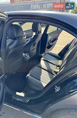 Седан Mercedes-Benz E-Class 2018 в 