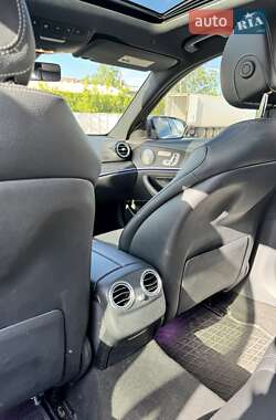 Седан Mercedes-Benz E-Class 2018 в 