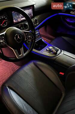 Седан Mercedes-Benz E-Class 2018 в 