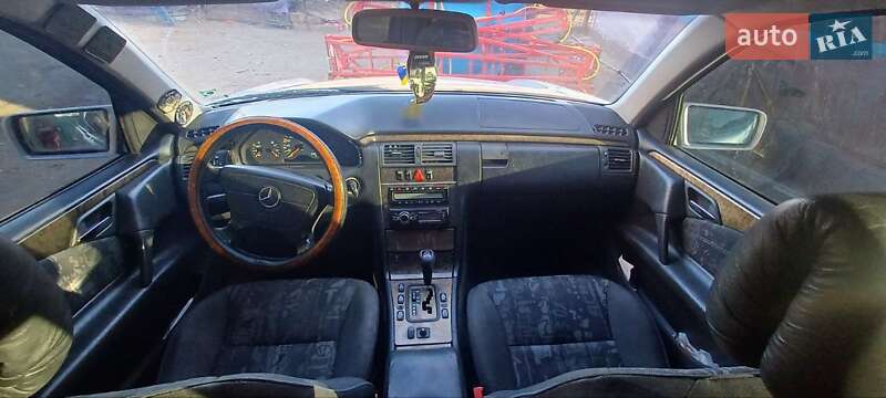 Mercedes-Benz E-Class 1996