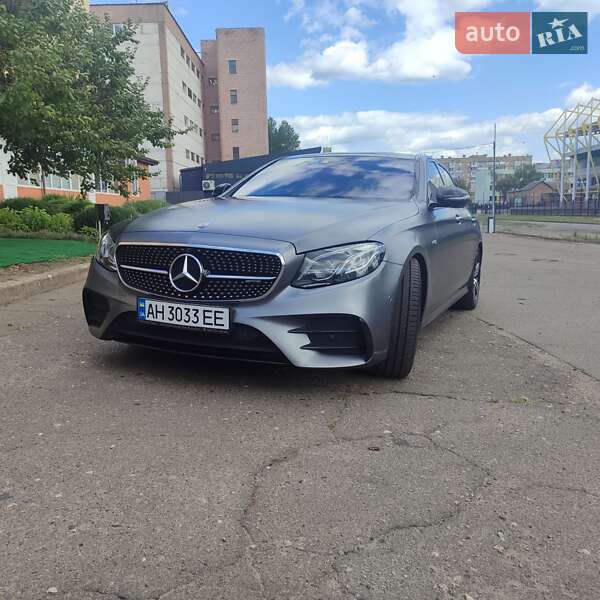 Седан Mercedes-Benz E-Class 2017 в Киеве