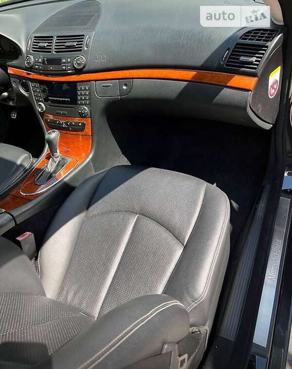 Седан Mercedes-Benz E-Class 2006 в Запорожье