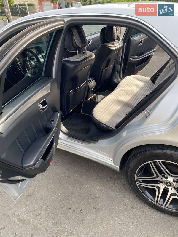 Седан Mercedes-Benz E-Class 2014 в Солотвине