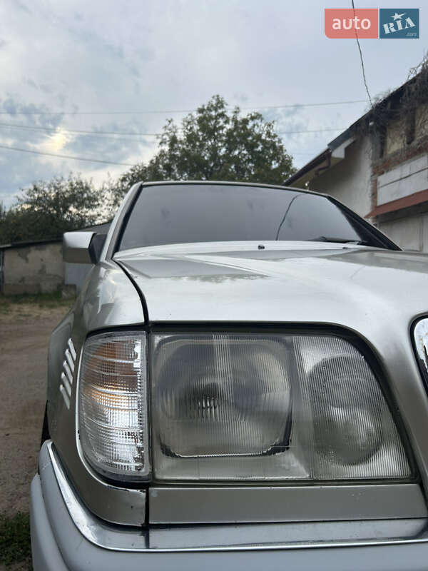 Седан Mercedes-Benz E-Class 1995 в Иршаве фото 6 Седан Mercedes-Benz E-Class 1995 в Иршаве