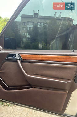 Седан Mercedes-Benz E-Class 1995 в 
