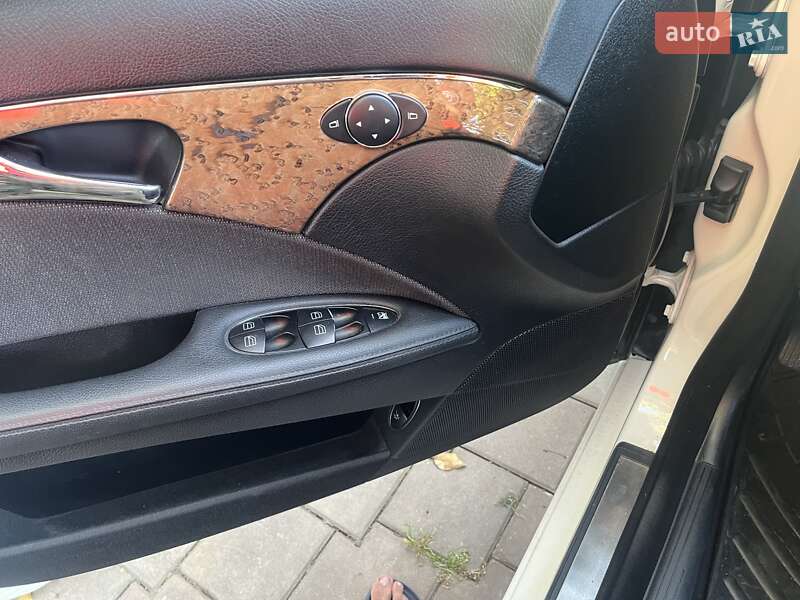 Седан Mercedes-Benz E-Class 2008 в Рівному