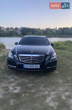 Седан Mercedes-Benz E-Class 2012 в 