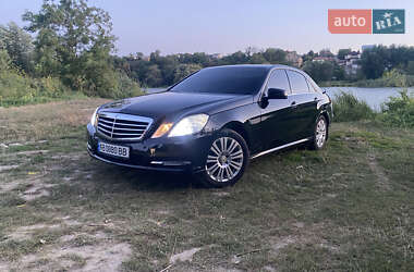Седан Mercedes-Benz E-Class 2012 в 