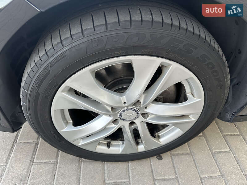 Седан Mercedes-Benz E-Class 2009 в Запоріжжі