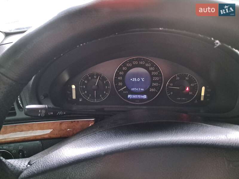 Mercedes-Benz E-Class 2005