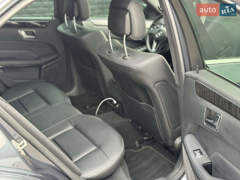 Седан Mercedes-Benz E-Class 2015 в Ровно фото 23 Седан Mercedes-Benz E-Class 2015 в Ровно