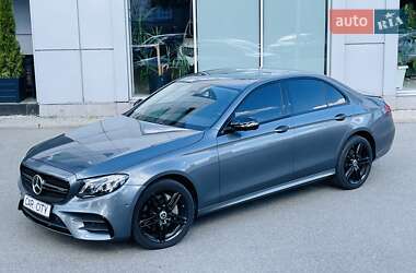 Седан Mercedes-Benz E-Class 2016 в Киеве